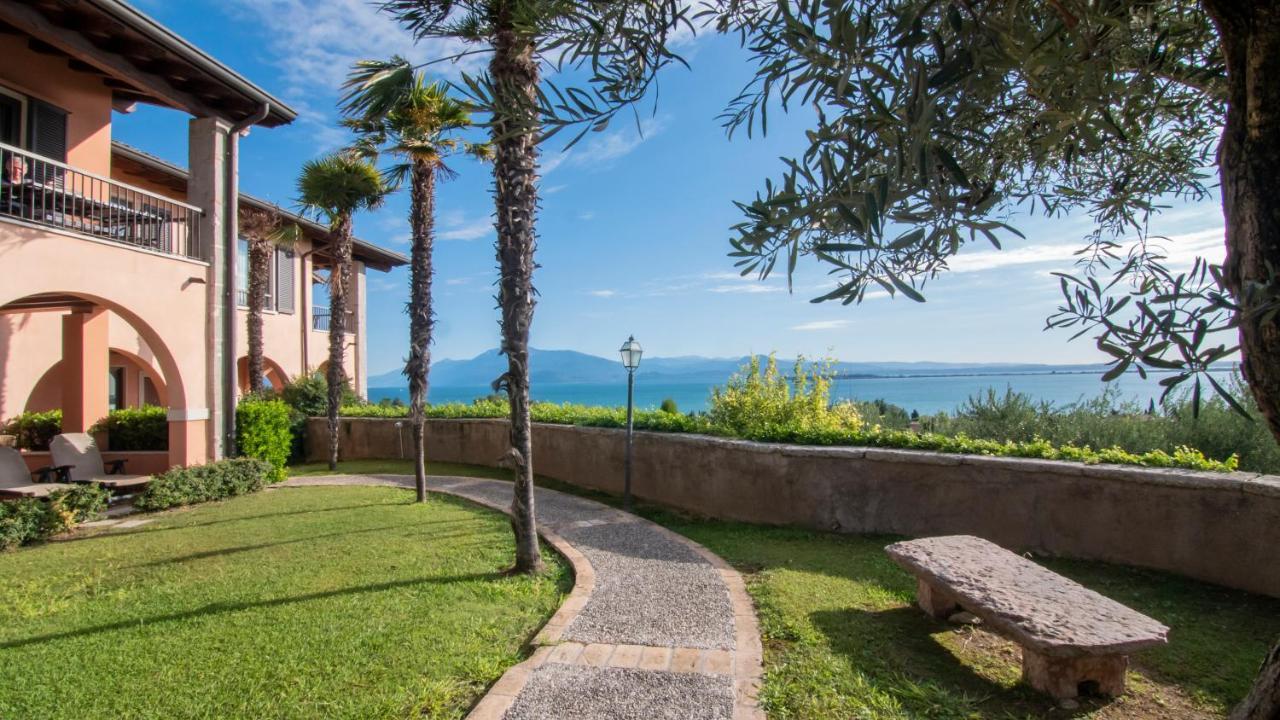 Castello Belvedere Apartments Desenzano del Garda Eksteriør billede