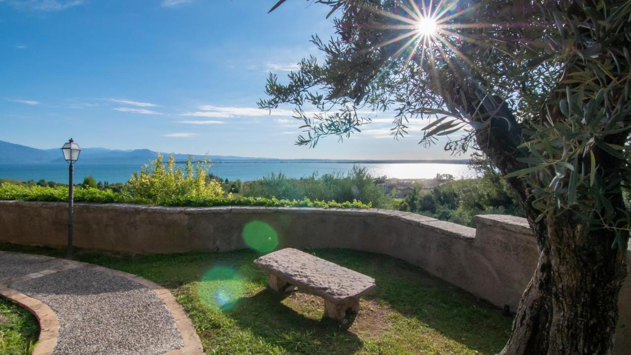 Castello Belvedere Apartments Desenzano del Garda Eksteriør billede