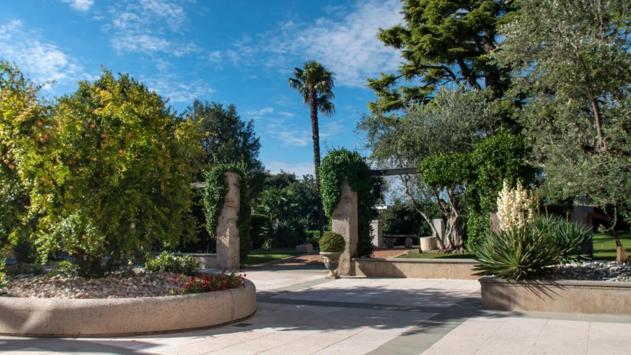 Castello Belvedere Apartments Desenzano del Garda Eksteriør billede