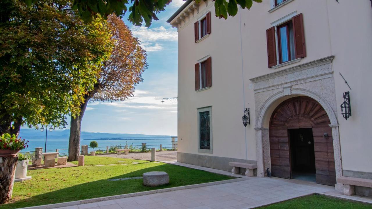 Castello Belvedere Apartments Desenzano del Garda Eksteriør billede