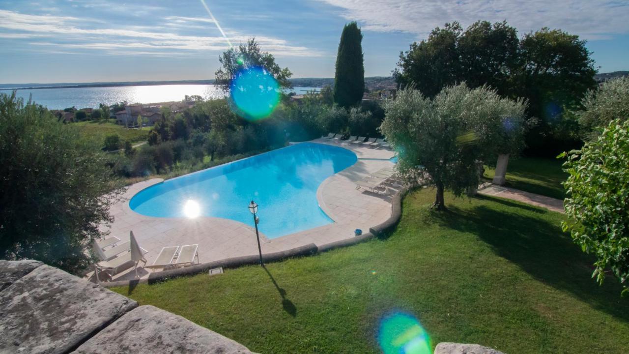 Castello Belvedere Apartments Desenzano del Garda Eksteriør billede