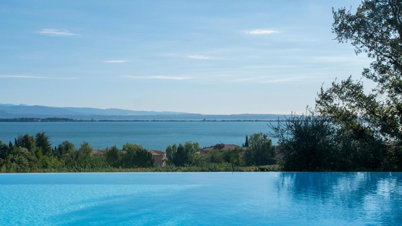 Castello Belvedere Apartments Desenzano del Garda Eksteriør billede