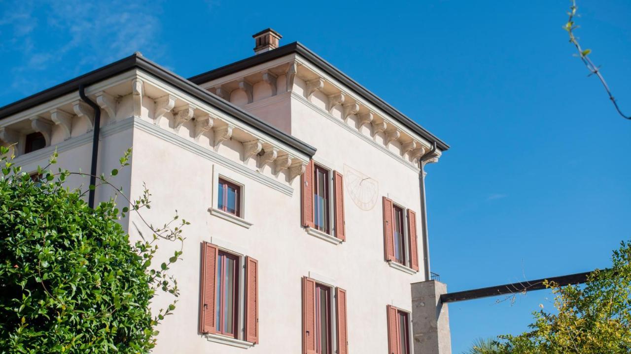Castello Belvedere Apartments Desenzano del Garda Eksteriør billede