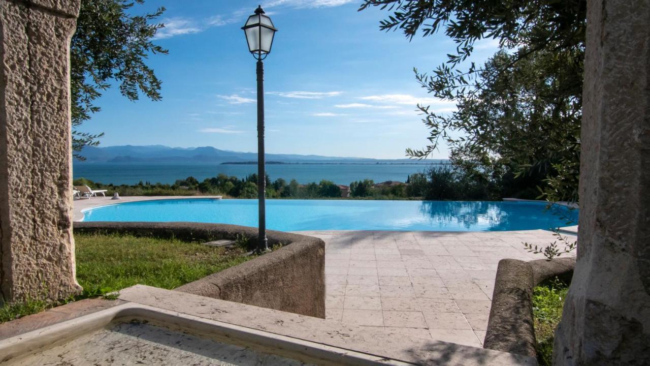 Castello Belvedere Apartments Desenzano del Garda Eksteriør billede