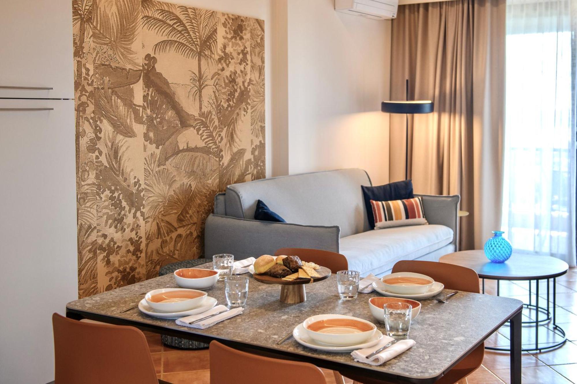 Castello Belvedere Apartments Desenzano del Garda Eksteriør billede